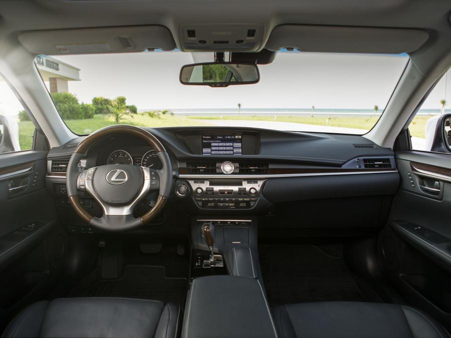  Lexus ES350 2013 года  (CIS) (фото 19 из 26)